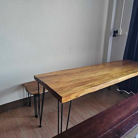 Eq Hostel Thong Sala Extérieur photo