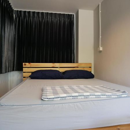 Eq Hostel Thong Sala Extérieur photo